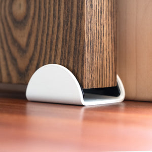 White floor guide close up