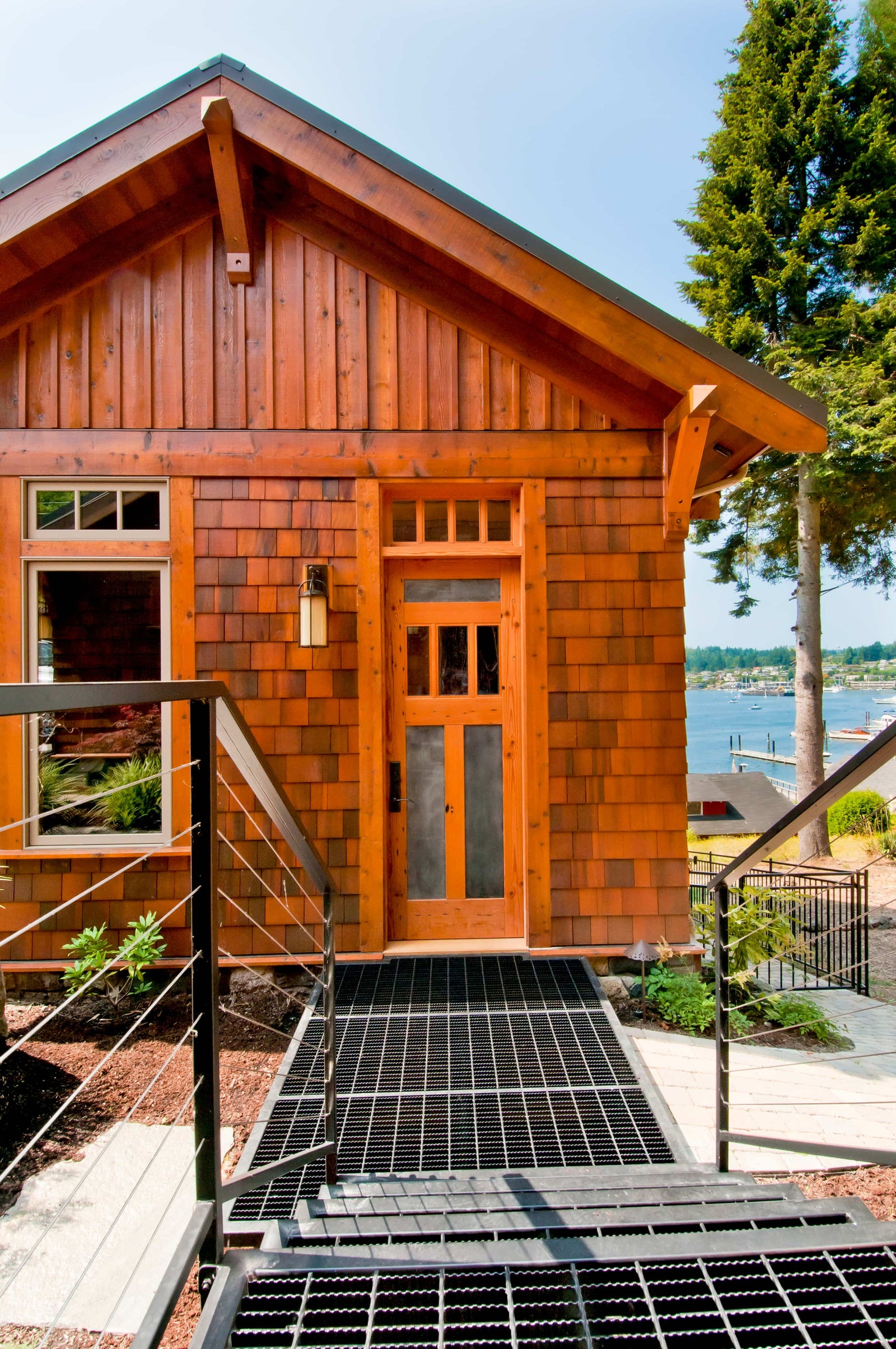 Five Advantages of Custom Home Goods