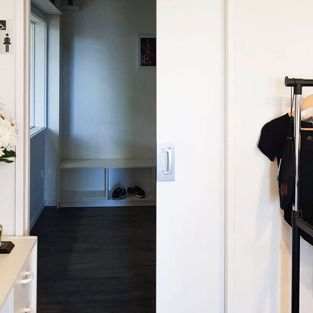 CL400 ADA Magnetic Passage Sliding Door & Pocket Door Handle