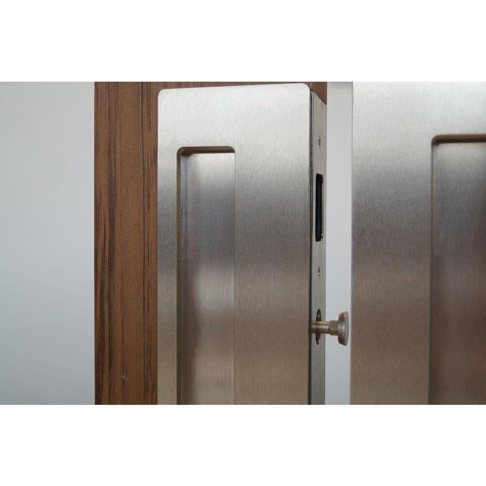 CL400 Bi-Parting Barn Door Handle & Pocket Door Lock Set